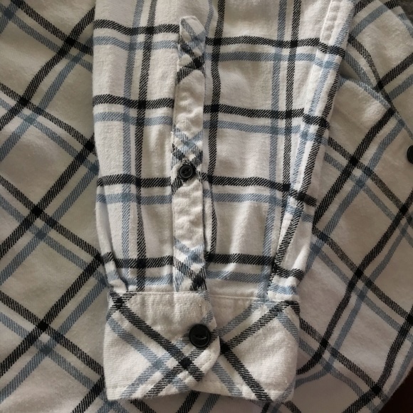 Flannel - Picture 6 of 7